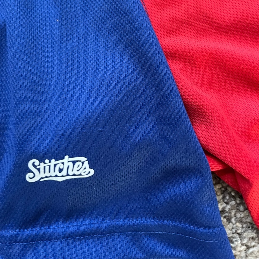 MLB Philadelphia Phillies Button Up Jersey - Picture 7 of 7